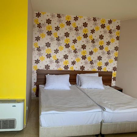 Семеен Хотел Брилянс - Family Hotel Brilliance Varna Eksteriør billede