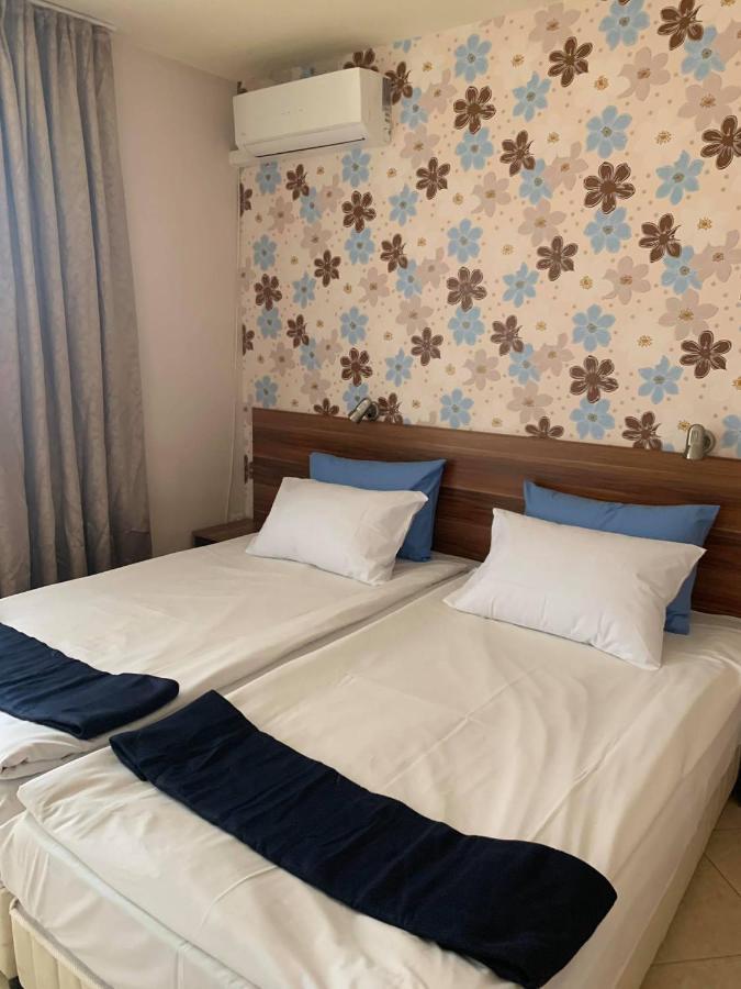 Семеен Хотел Брилянс - Family Hotel Brilliance Varna Eksteriør billede