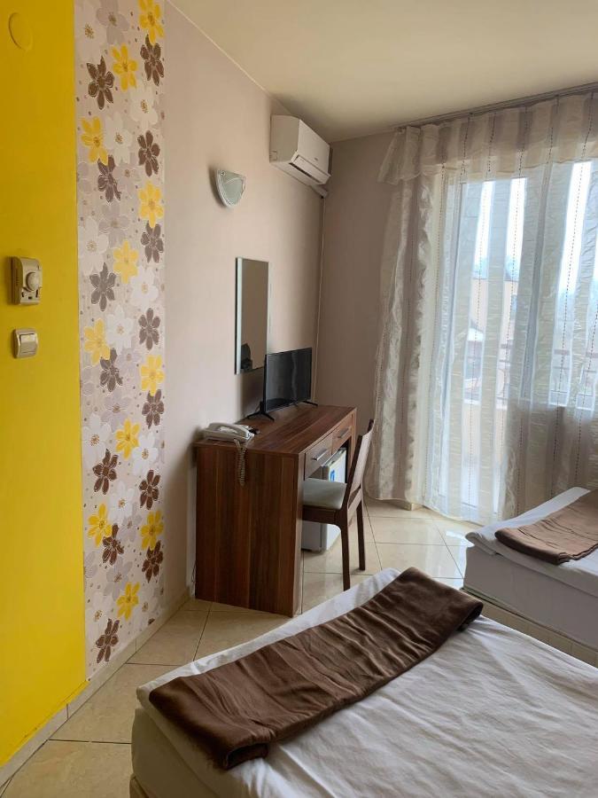 Семеен Хотел Брилянс - Family Hotel Brilliance Varna Eksteriør billede